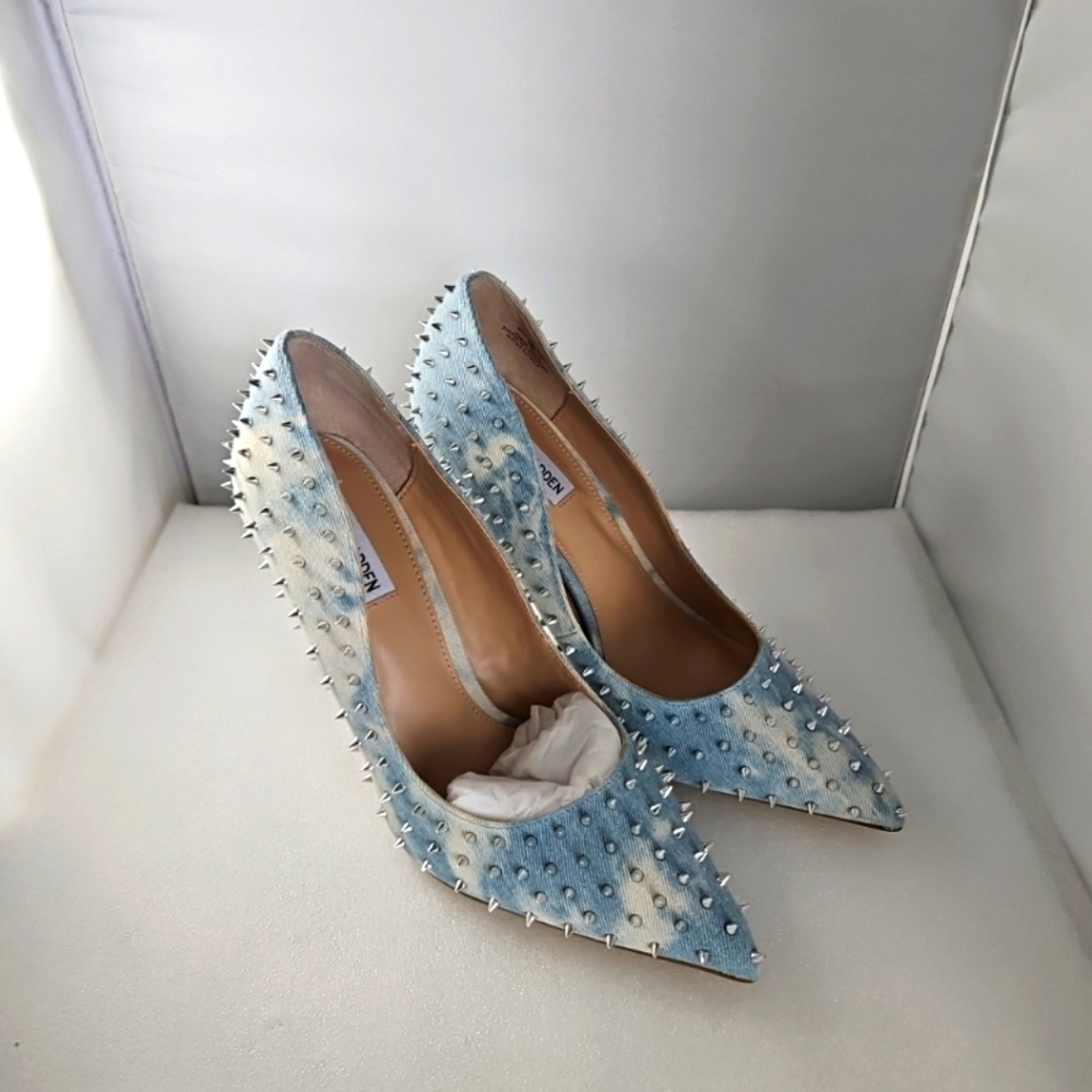 Steve Madden Vala-S Blue Denim Fab Studded Heels Size 10M - VALA06S1